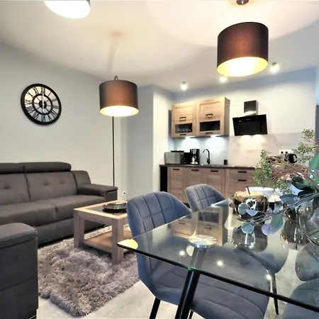 Vip Folk * זקופאנה