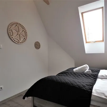 Vip Folk דירה זקופאנה