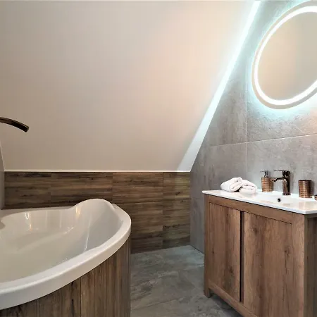 Vip Folk דירה זקופאנה