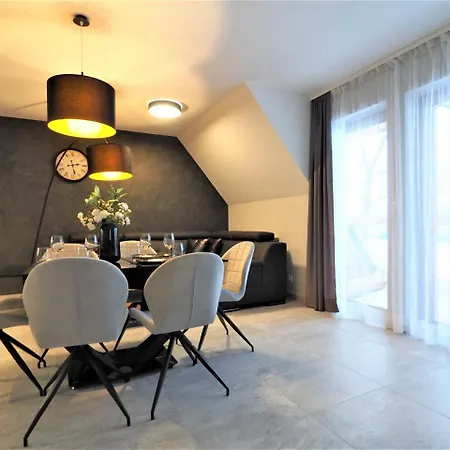 Vip Folk Apartmán