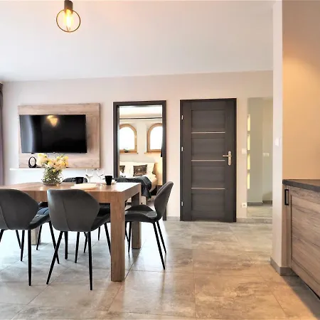 Vip Folk 아파트 자코파네